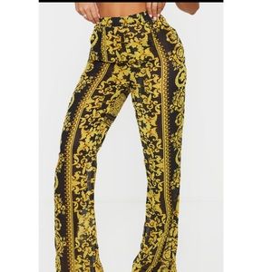 PRETTY LITTLE THING WHITE VERSION OF BEACH PANTS (SEE PICTURES